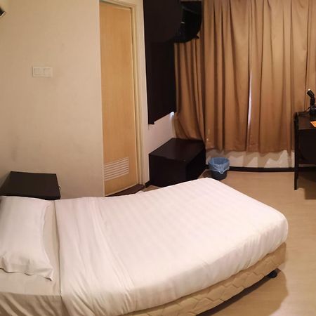 Sai Villa Hotel Near Klia & Klia2 Nilai Bagian luar foto