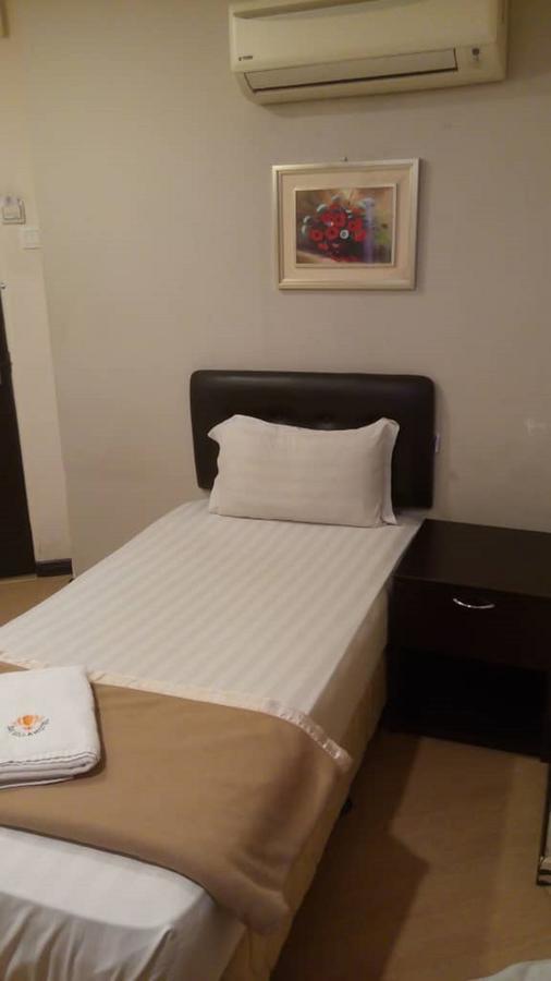 Sai Villa Hotel Near Klia & Klia2 Nilai Bagian luar foto