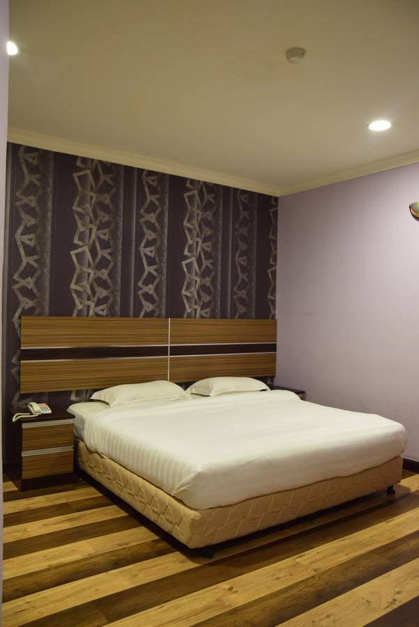Sai Villa Hotel Near Klia & Klia2 Nilai Bagian luar foto