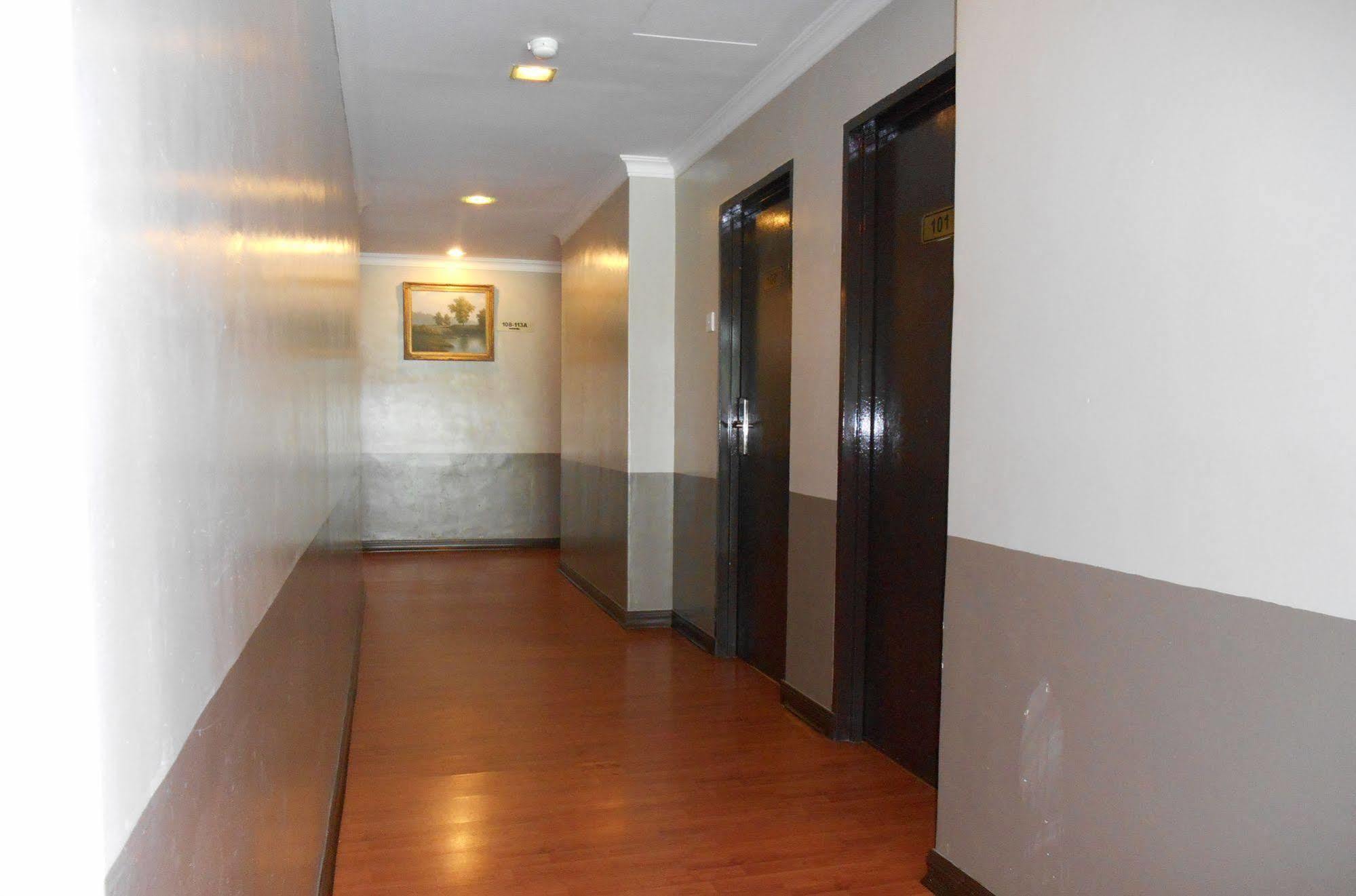 Sai Villa Hotel Near Klia & Klia2 Nilai Bagian luar foto