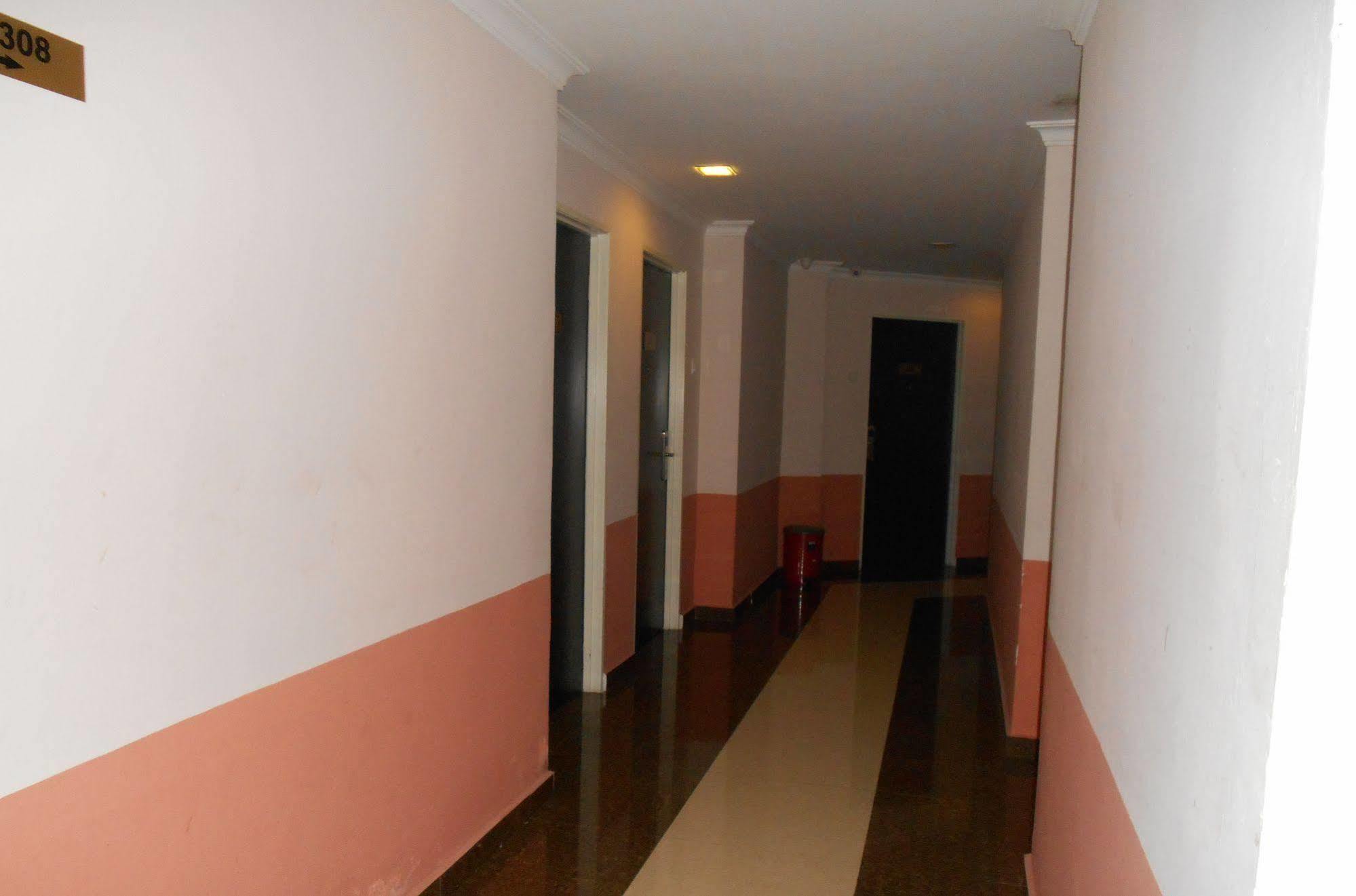 Sai Villa Hotel Near Klia & Klia2 Nilai Bagian luar foto