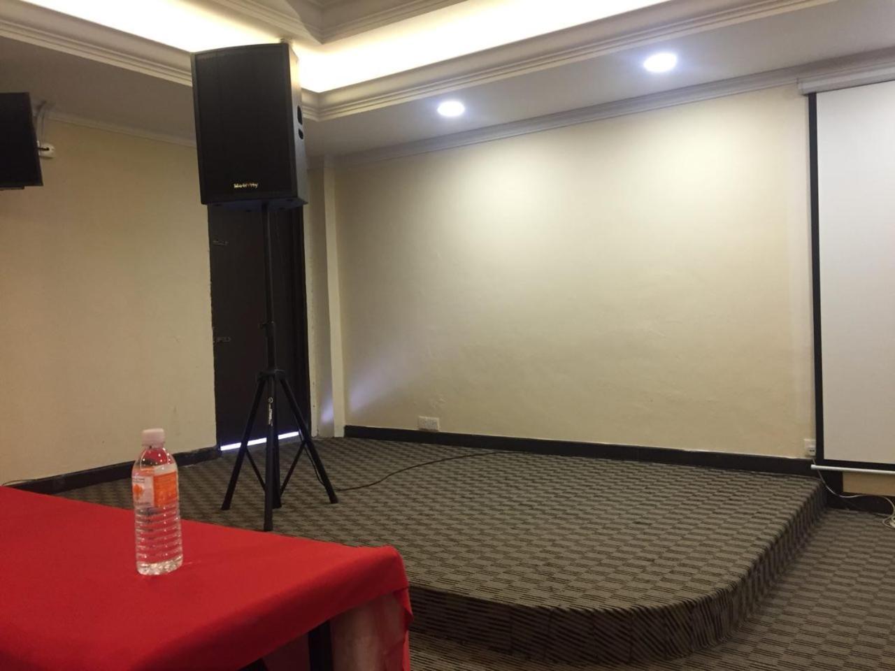 Sai Villa Hotel Near Klia & Klia2 Nilai Bagian luar foto