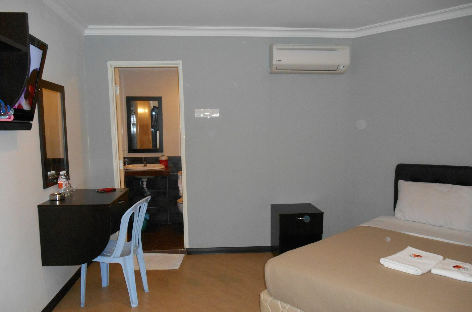 Sai Villa Hotel Near Klia & Klia2 Nilai Bagian luar foto